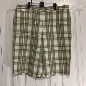 Women’s Tommy Bahama Plaid Shorts Size 16